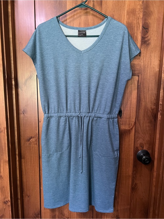 32 Degrees Dresses & Skirts - 32 Degrees Steel Blue V-Neck Drawstring Midi Dress